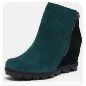 Sorel Joan of Arctic Wedge ii Zip Boots- Teal!
